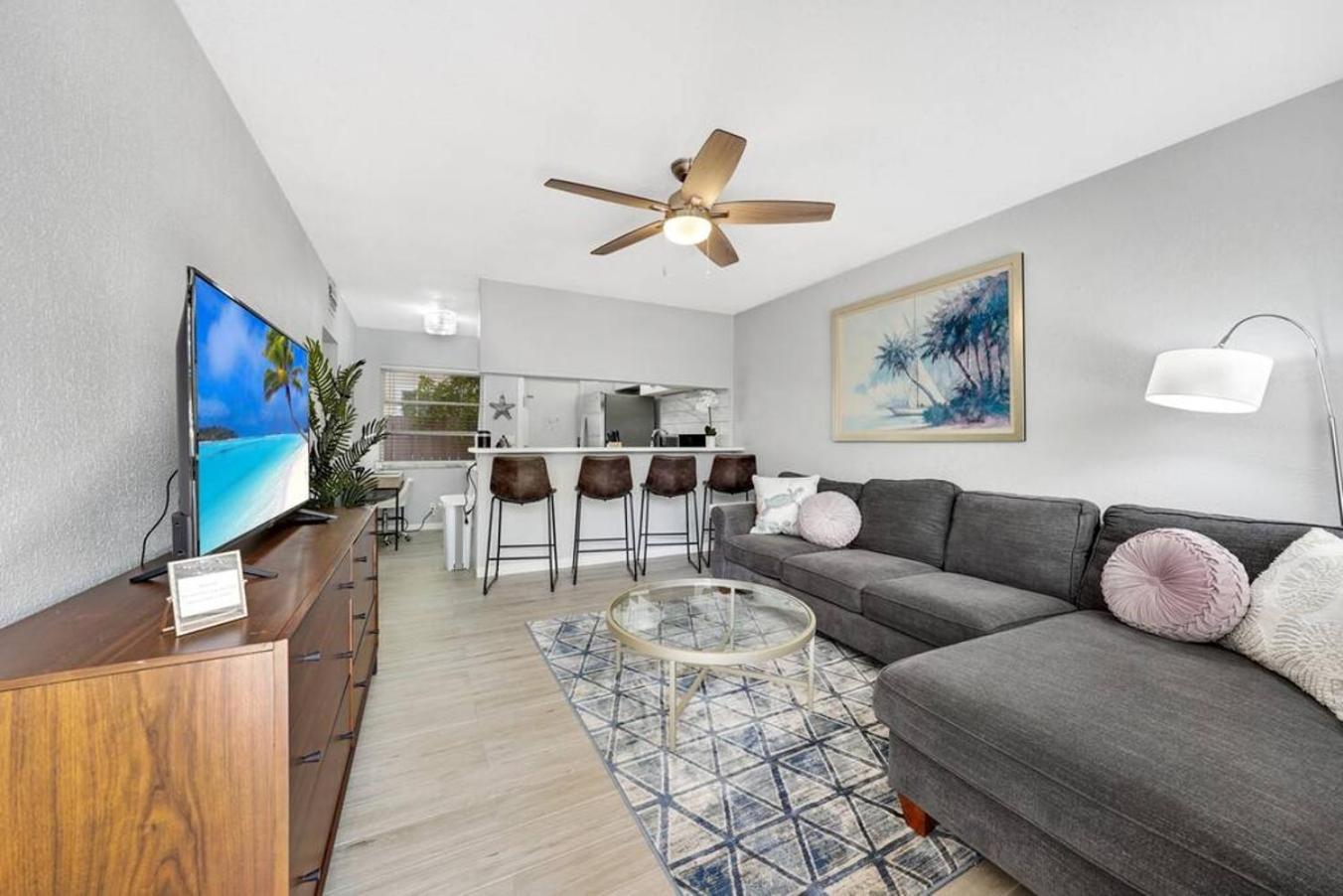 Lovely 1 Bedroom - Just Beachy By Pmi Форт Лодърдейл Екстериор снимка