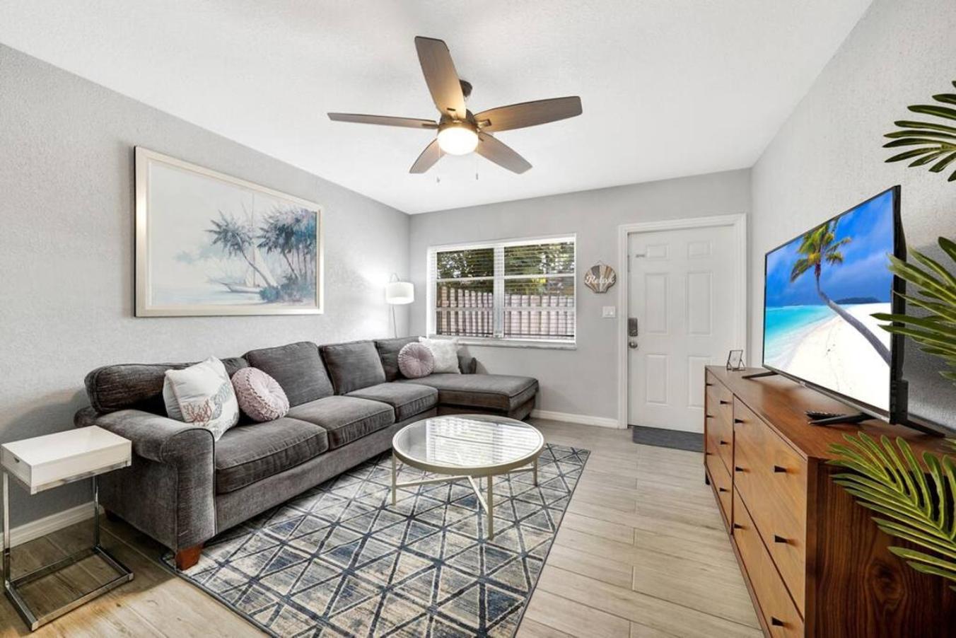 Lovely 1 Bedroom - Just Beachy By Pmi Форт Лодърдейл Екстериор снимка
