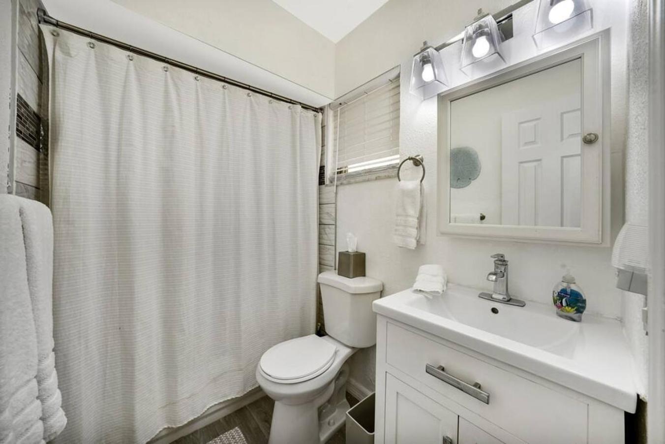Lovely 1 Bedroom - Just Beachy By Pmi Форт Лодърдейл Екстериор снимка